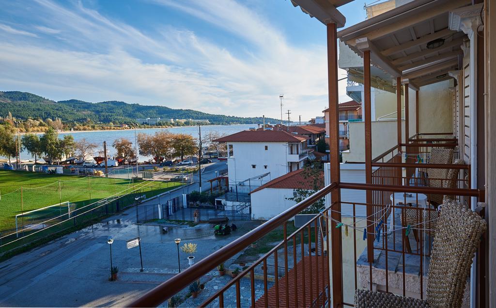 Greek House Hotel Neos Marmaras Extérieur photo