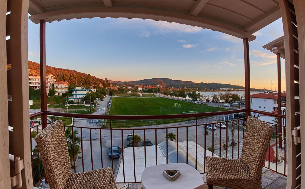 Greek House Hotel Neos Marmaras Extérieur photo